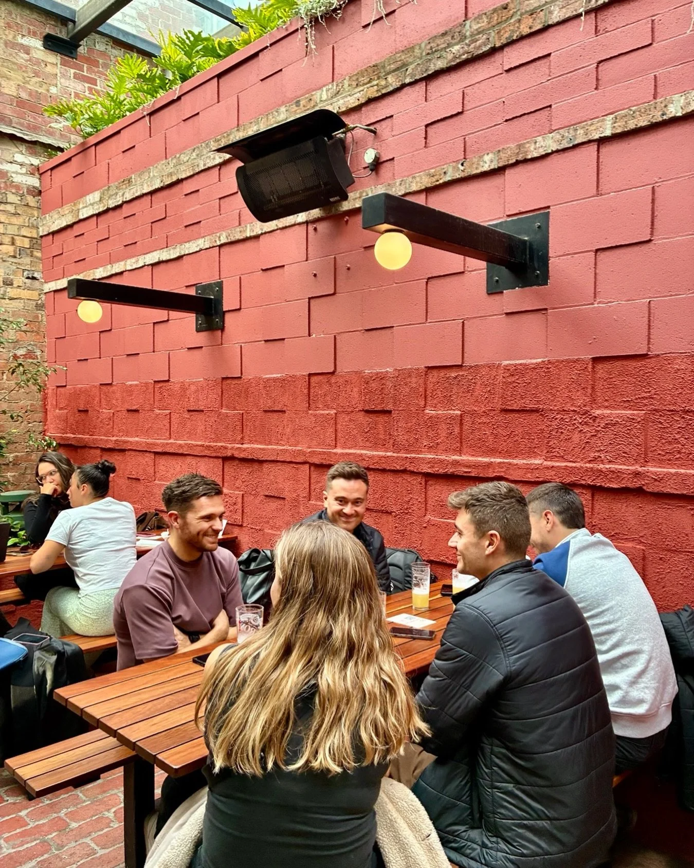 This afternoon, make the most of the weather while it&rsquo;s still on our side!

Grab a table in our Laneway and spend time with mates over Happy Hour drinks from 3-6pm, perfect for an easy afternoon catch-up.

When the sun starts to dip, Steak Nigh