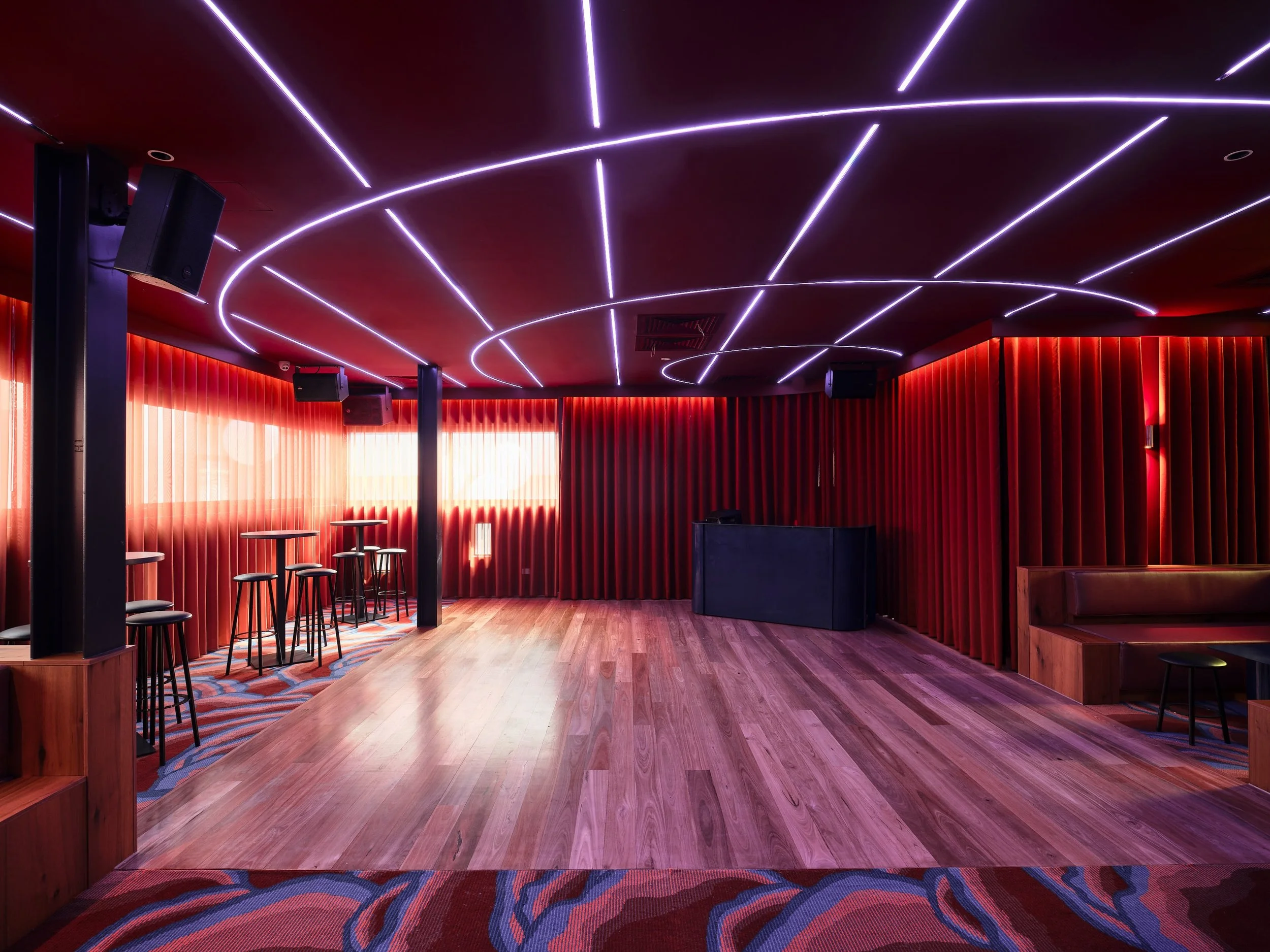 EOFY is nearly here and Royal Saxon is the perfect place to celebrate with your team!

Whether you&rsquo;re planning a casual long lunch, after-work drinks or a full-scale end of financial year party, we&rsquo;ve got flexible spaces for groups of all