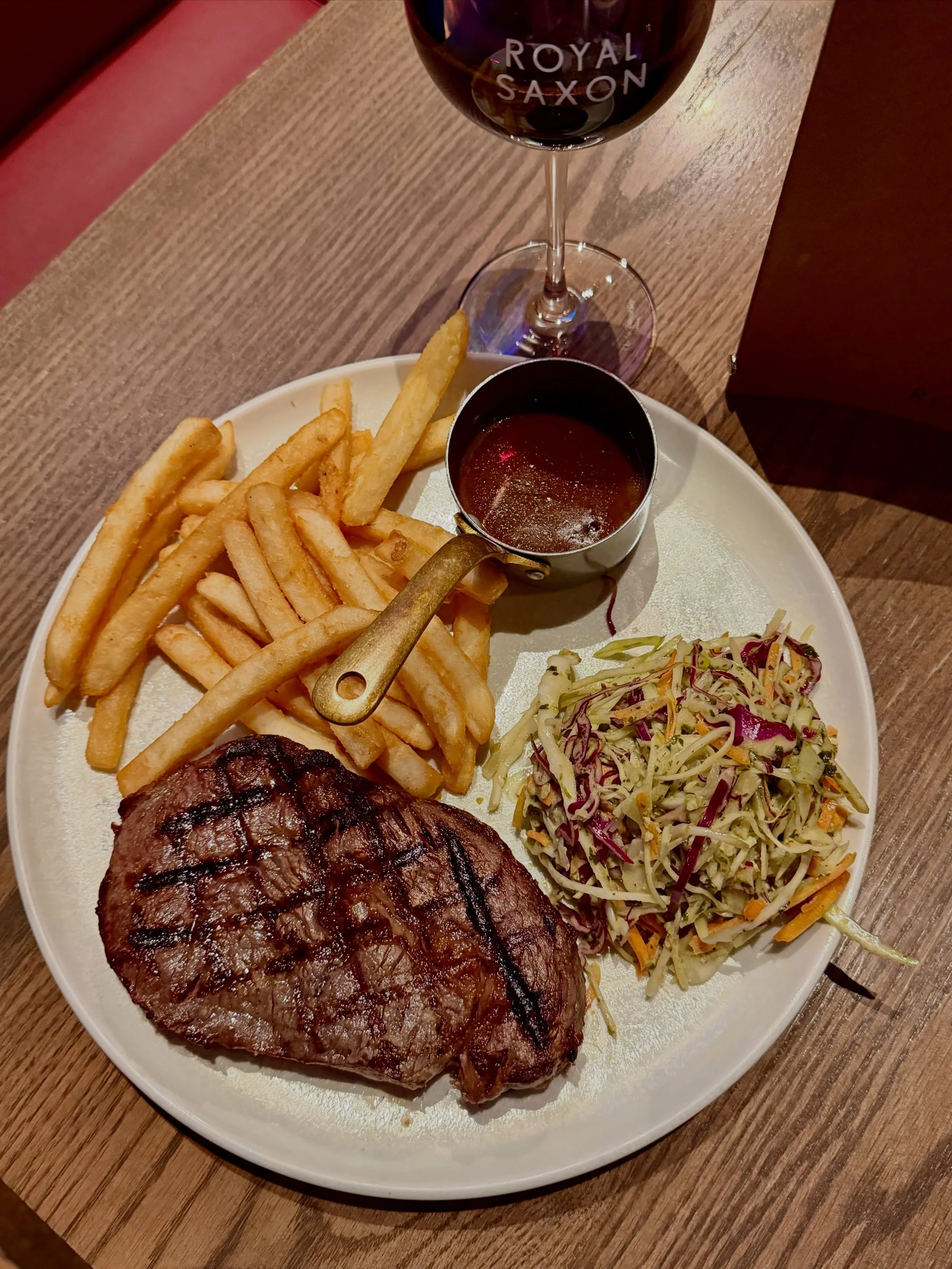 We&rsquo;re counting down to Steak Night tonight!

From 5pm, choose between our $26 250g porterhouse or our 300g Scotch Fillet for $38, both cooked just the way you like and served with crispy chips, chimichurri slaw and pepper sauce.

Start early wi