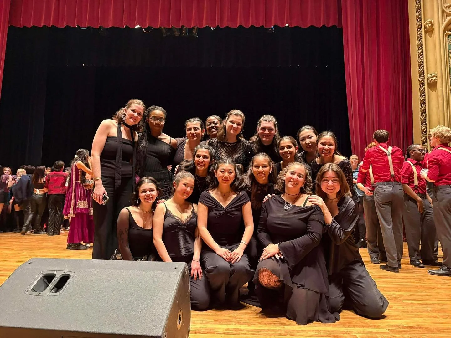 This past weekend we were honored to get to perform at the ICCA Great Lakes Quarterfinals and share the stage with nine other absolutely amazing groups!!

Congratulations to those going on to semi-finals!!! @illini_awaaz and @fsacappella you guys wer