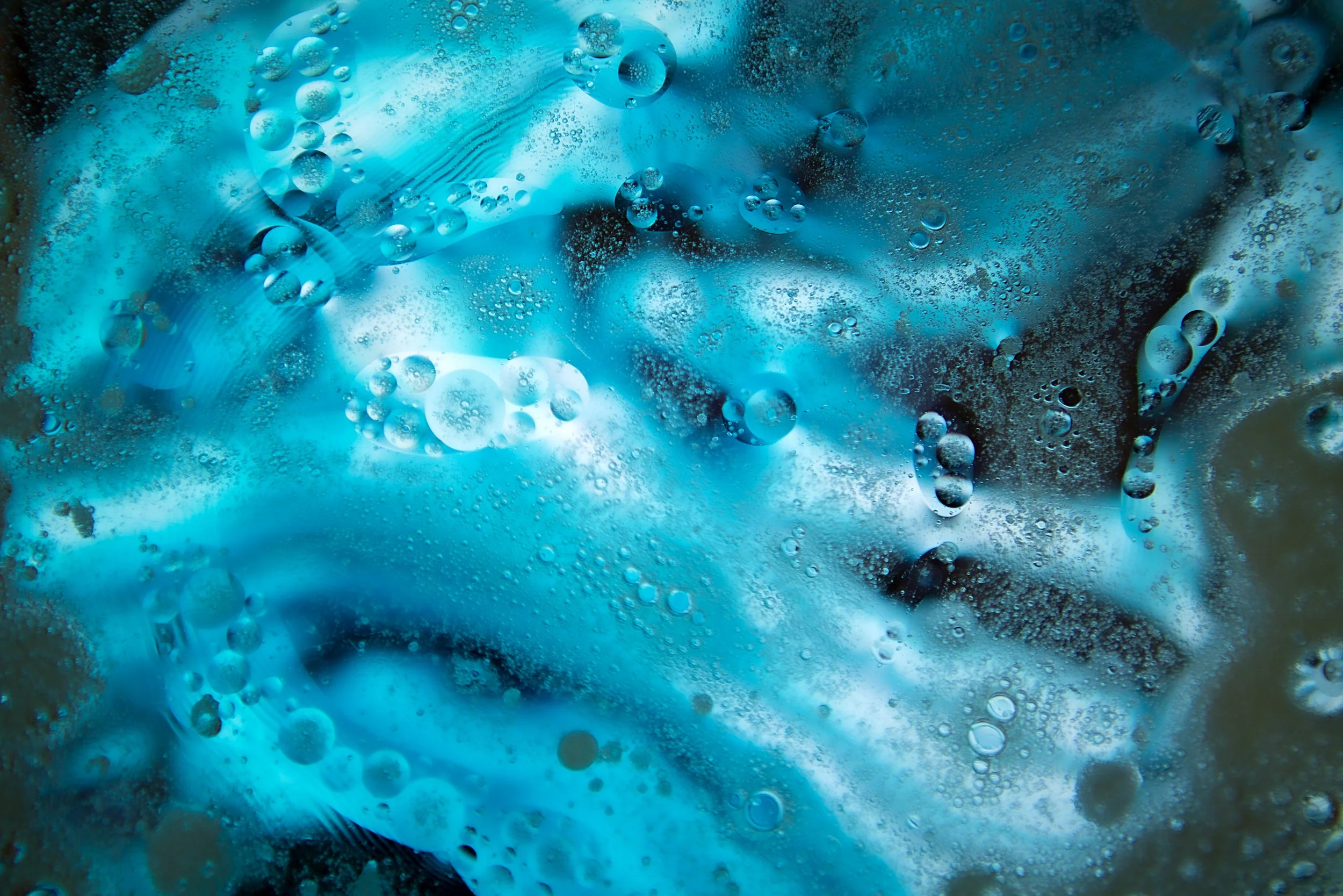 What happens when Oil, Water, Glass and a TV Monitor get together
