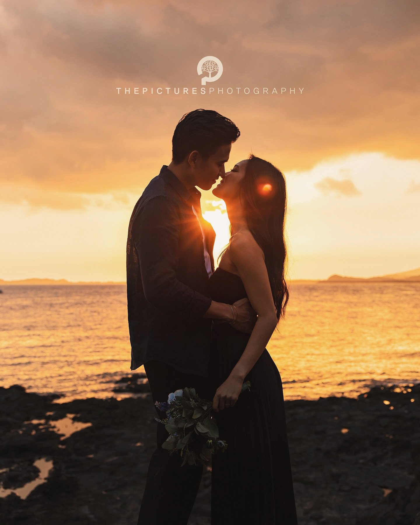 in Jeju Island, Korea
 
 
For your beautiful time in Jeju😊

📆Possible in any season
 
 
■Shooting Plan
Premium 5hr(5 location)
Advance+ 3hr(3 location)
Advance 2hr(2 location)
Basic 1hr(1 location)
You can add a dress/suit/makeup and album.
 
 
■In