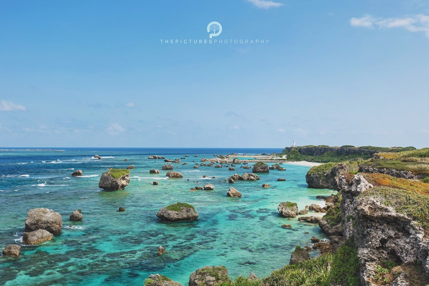 더픽처스 오키나와스냅
 
 
에메랄드 빛 가득한 오키나와에서 보석같은 추억을 담아드려요😊
 
 
더픽처스의 오키나와스냅은 본섬 요미탄 지역을 메인으로 북부와 주변섬(미야코지마, 이시가키지마, 이에지마, 토카시키지마)에서 촬영합니다.
 
 
■촬영일정 Schedule
9월 4~11일(본섬 &amp; 미야코지마)
다음일정: 26년 2월, 5월, 7월, 9월 예정

 
■촬영플랜 Plan
1시간(1장소), 2시간(2장소), 3시간(3장소)
5시간(