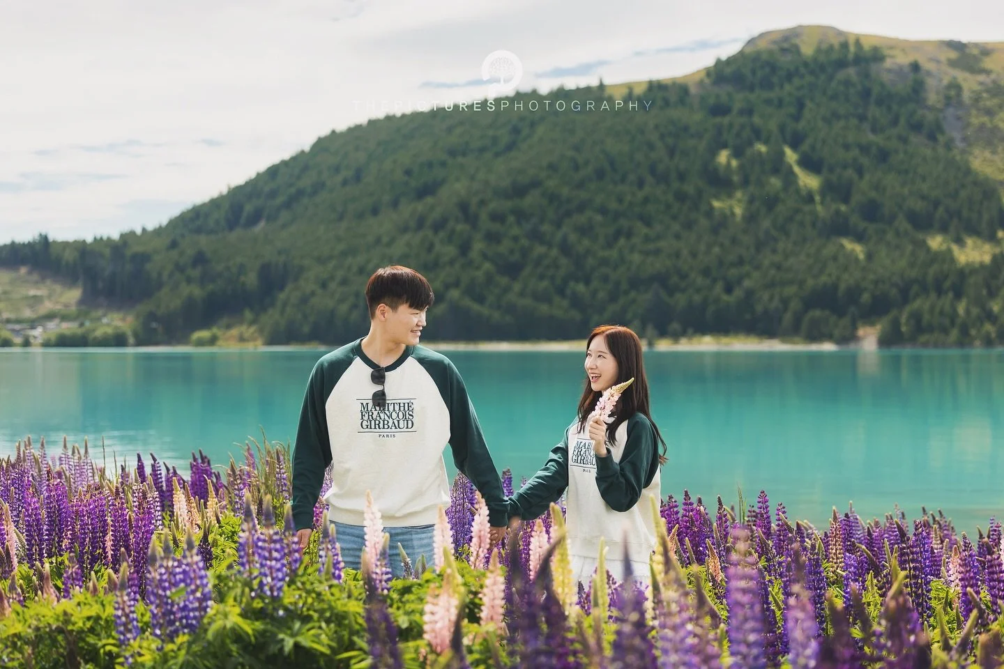 더픽처스 뉴질랜드스냅
 

판타지가 현실이 되는 아름다운 뉴질랜드에서 주인공이 되어보세요.😆
 
더픽처스의 뉴질랜드스냅은 뉴질랜드 남섬의 캔터베리(테카포, 푸카키, 마운트쿡)지역을 메인으로 스냅사진과 스냅영상을 촬영하며 오타고(퀸스타운, 와나카, 글레노키)지역은 일정이 맞을 경우에만 촬영이 가능합니다.

📮촬영문의는 프로필의 카카오톡 링크로 주세요~
 
 
■촬영일