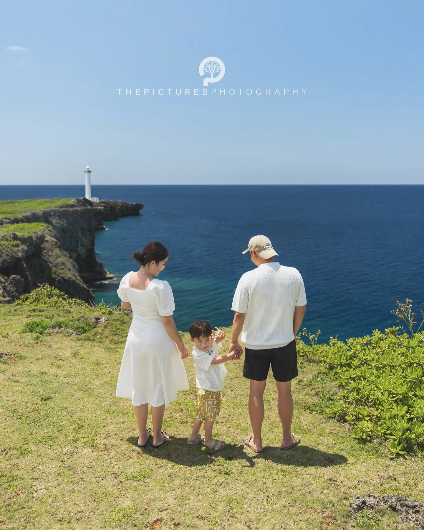 더픽처스 오키나와스냅
 
 
에메랄드 빛 가득한 오키나와에서 보석같은 추억을 담아드려요😊

더픽처스의 오키나와스냅은 본섬 중부와 북부, 주변섬(미야코지마, 이시가키지마 등)에서 스냅사진과 스냅영상을 촬영합니다.
 
촬영문의는 아래 카카오톡링크로 주세요~
Inquiries in english, please DM
 
 
■촬영일정 Schedule
5월 10일~20일 확정
7월 중, 9월 초 예정

 
■촬영플랜 Plan
1시간(1장소), 2시간(