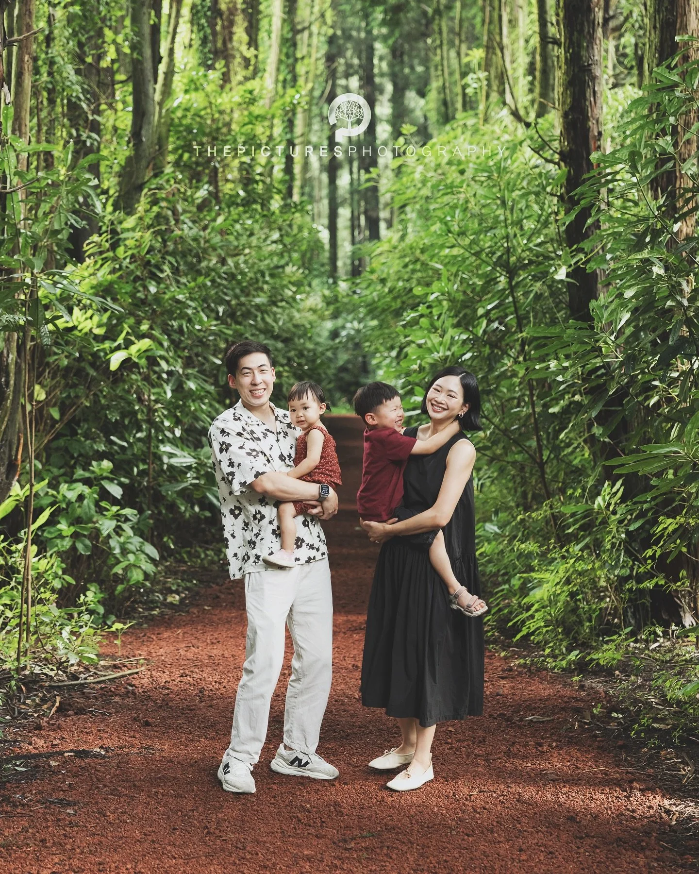 in Jeju Island, South Korea

 
📸 Shoot on September
 
For your beautiful time in Jeju Island‼️
ThePictures Photography is taking a photo and video for wedding, family, couple, friends, proposal and etc in Jeju Island, South Korea.

📮For inquiries, 