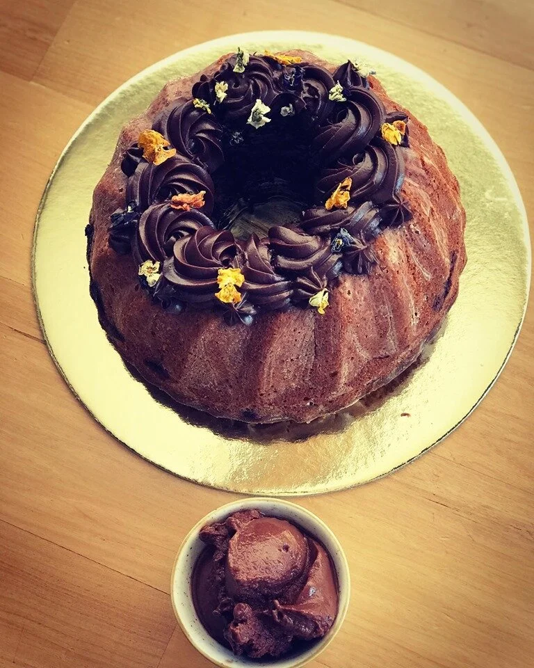 vanilla choco bundt cake.jpg