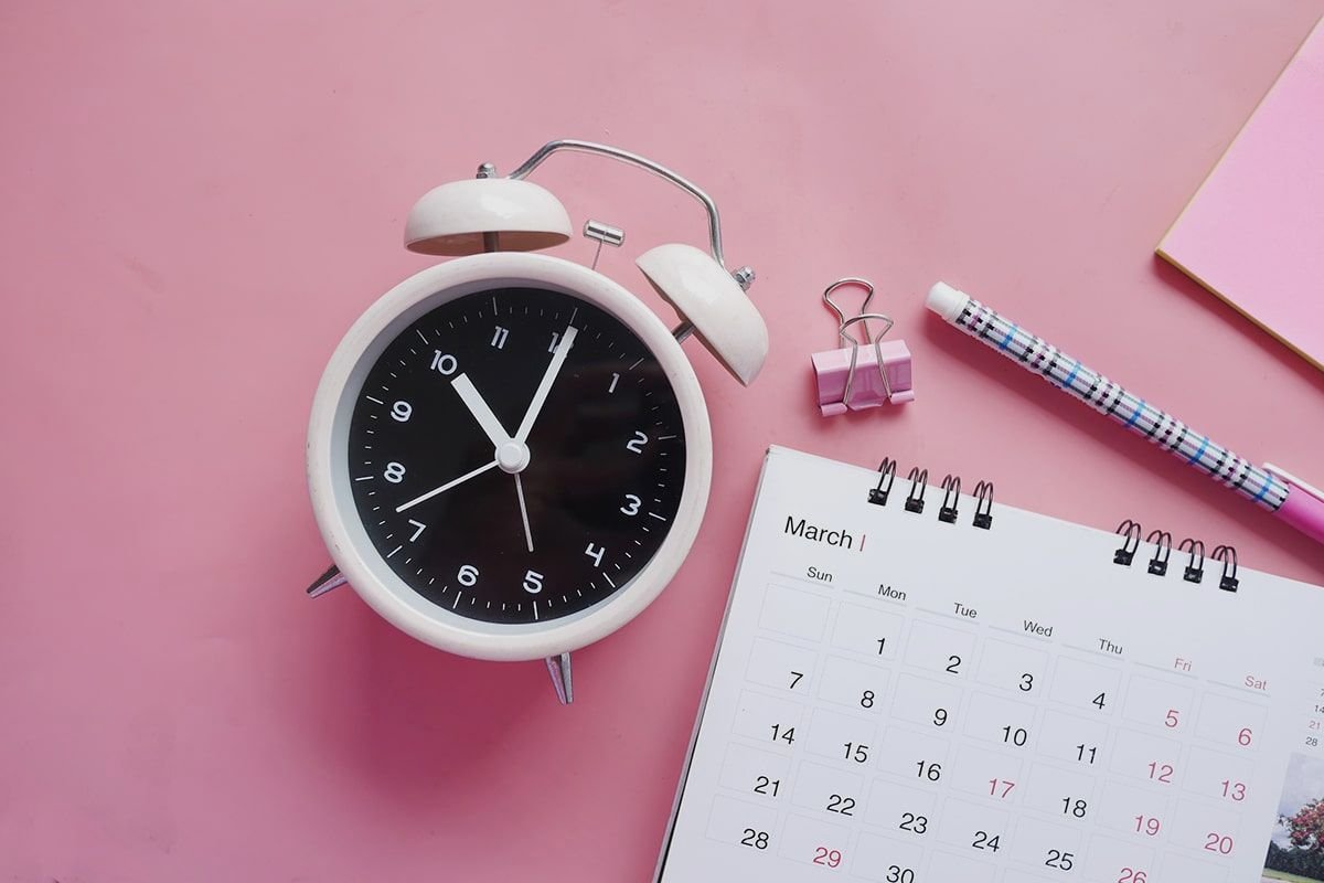 How Many Hours Are In A Year Find Out Here Wise Healthy n Wealthy how-many-hours-are-in-a-year-find-out-here-wise-healthy-n-wealthy