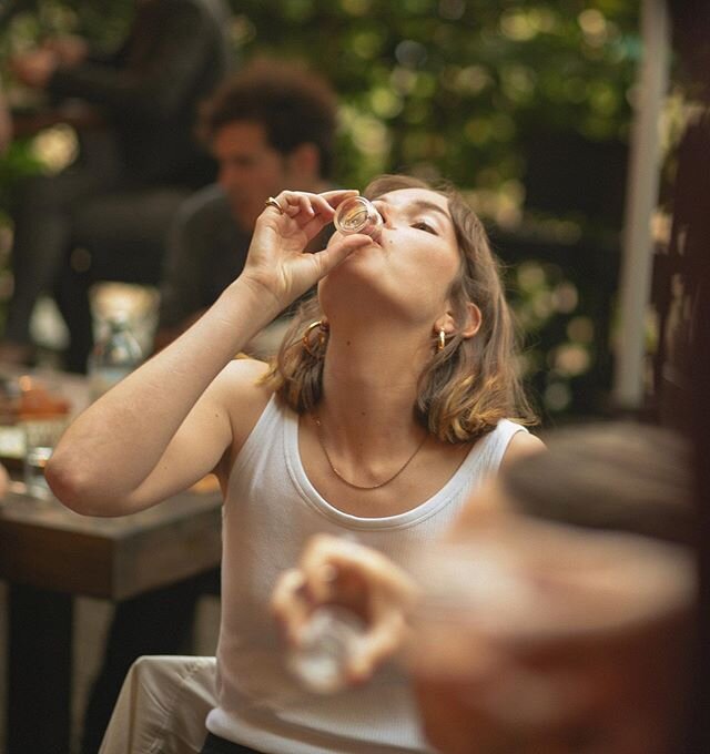 Beauty is an attitude. 😬
.
.
.
#thirstythursday 🥰 #gardentime
.
.
.
.
.
.
.
#dinnerwithfriends / WED-SUN
Day / 17:00- until last friend standing/
@nightkitchenberlin 🦉
.
.
.
📸: @matankedar 🧡