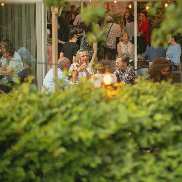 Among trees you are at home. 🍃
.
.
.
#gardenlife 💚 #thanksforalwaysbeingthere
.
.
.
.
.
.
#dinnerwithfriends / WED-SUN
Day / 17:00- until last friend standing/
@nightkitchenberlin 🦉
.
.
.
📸 @matankedar 🧡