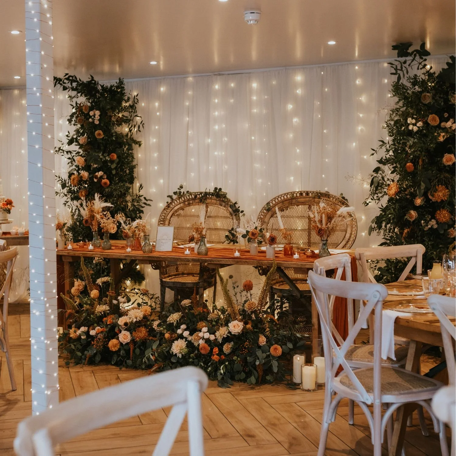 sweetheart table wedding breakfast