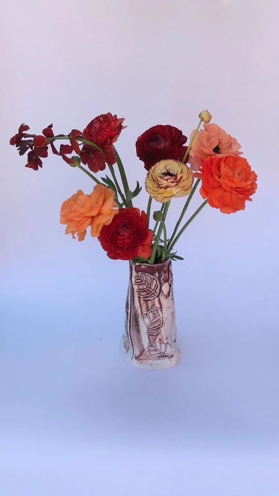 Large Red & White Porcelain Leaf Vase £50