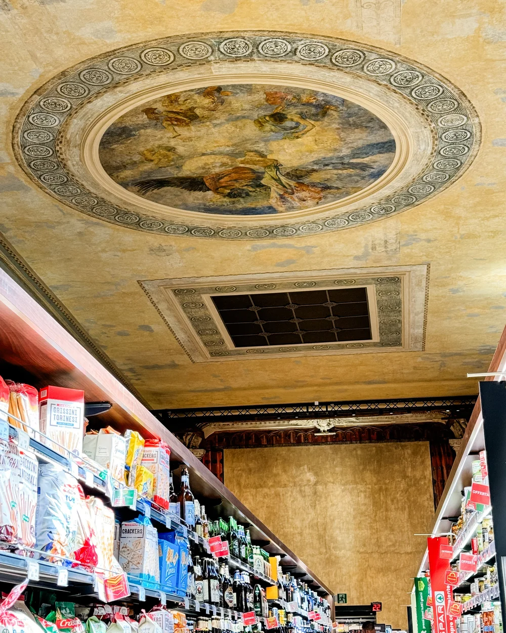   The Allegory of the Glory of Italy  is the main fresco in Despar Teatro Italia, a Supermarket in Venice, Italy. 