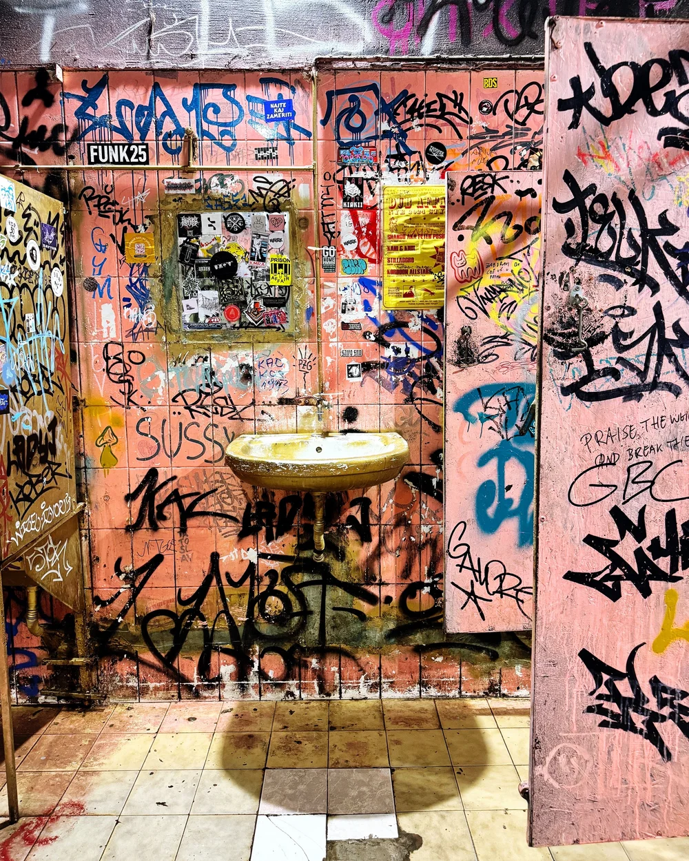  How excellent is this pink bathroom at AKC Attack in Zagreb.  