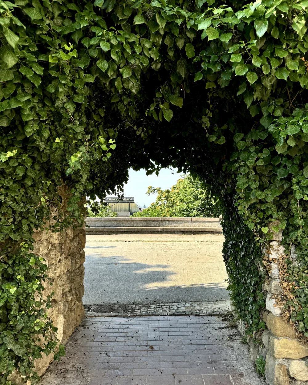  Old stone and city soul, this is Zagreb on a quiet afternoon. 