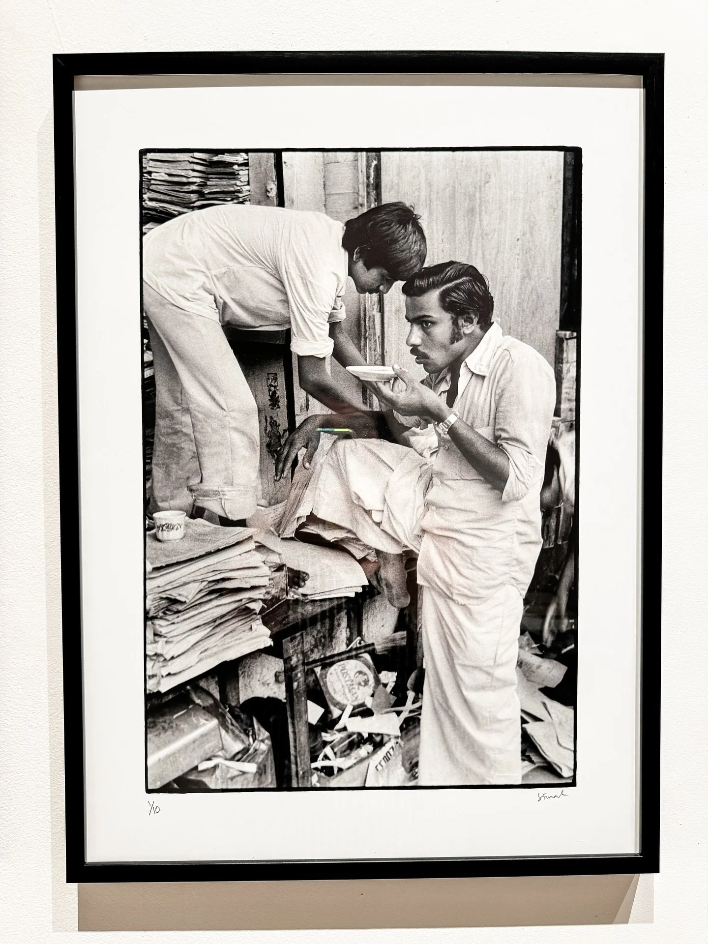 🖤 Street photography from 1970s Bombay. Full frame. Film. Black and white nostalgia. 🖤 

✨Moments captured in time that feel both distant and familiar. I love that you can sense the era, feel the emotions, and know that if you wandered Bombay&rsquo