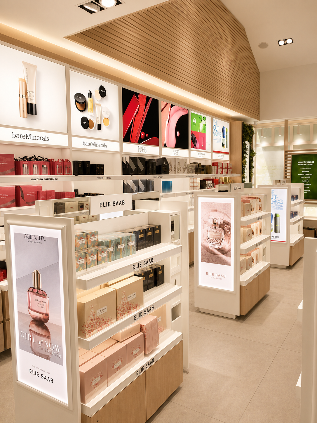 Easton Design Office Beaute Prestige International Bicester 01 b.png