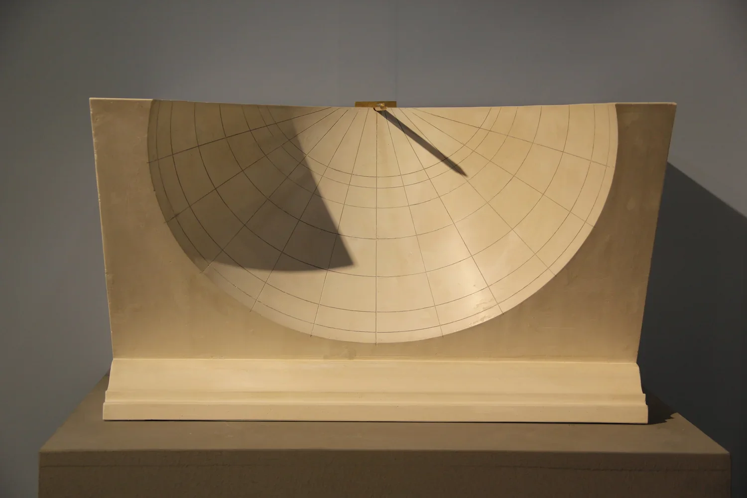 Ηλιακό ωρολόγιο από το Κούριον της Κύπρου