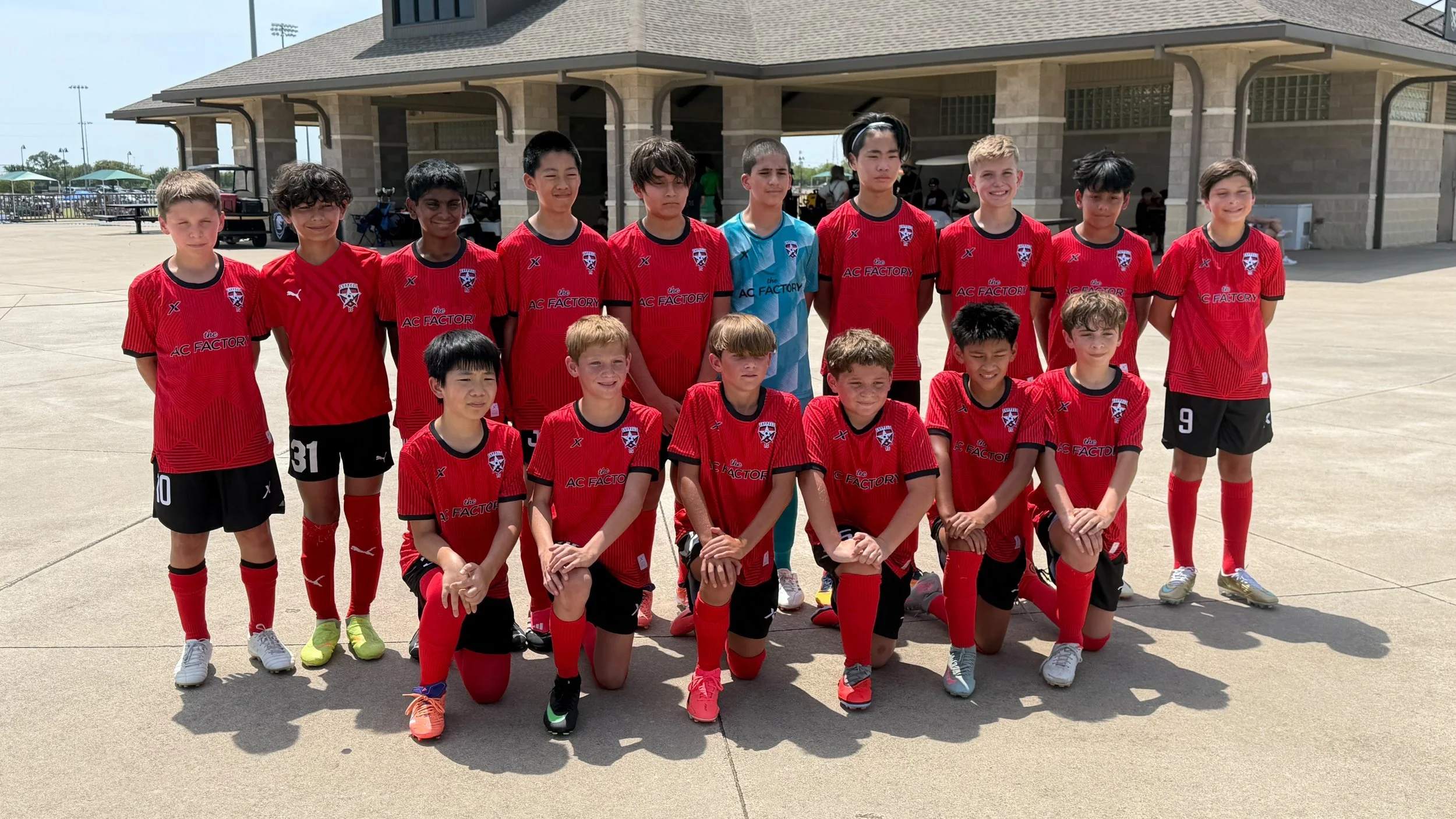 u13b black.JPG