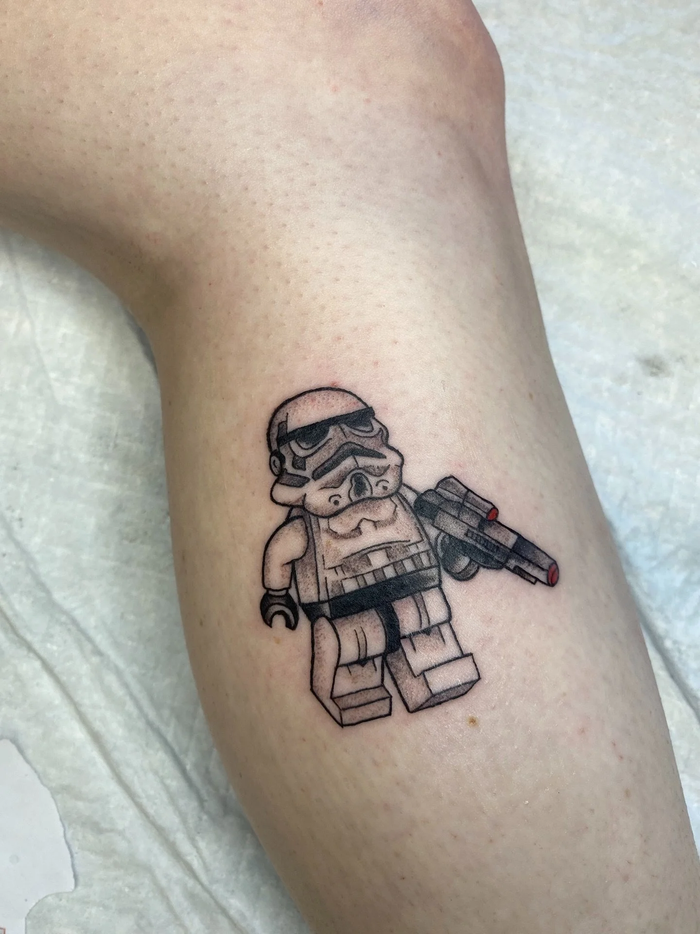 Let make some matching tattoos like these Dad and daughter tattoos I made a few years ago! 

Time free to make tattoos for you in Perth WA! 

#starwarstattoo #perthtattoo #perthtattooartists #matchingtattoos