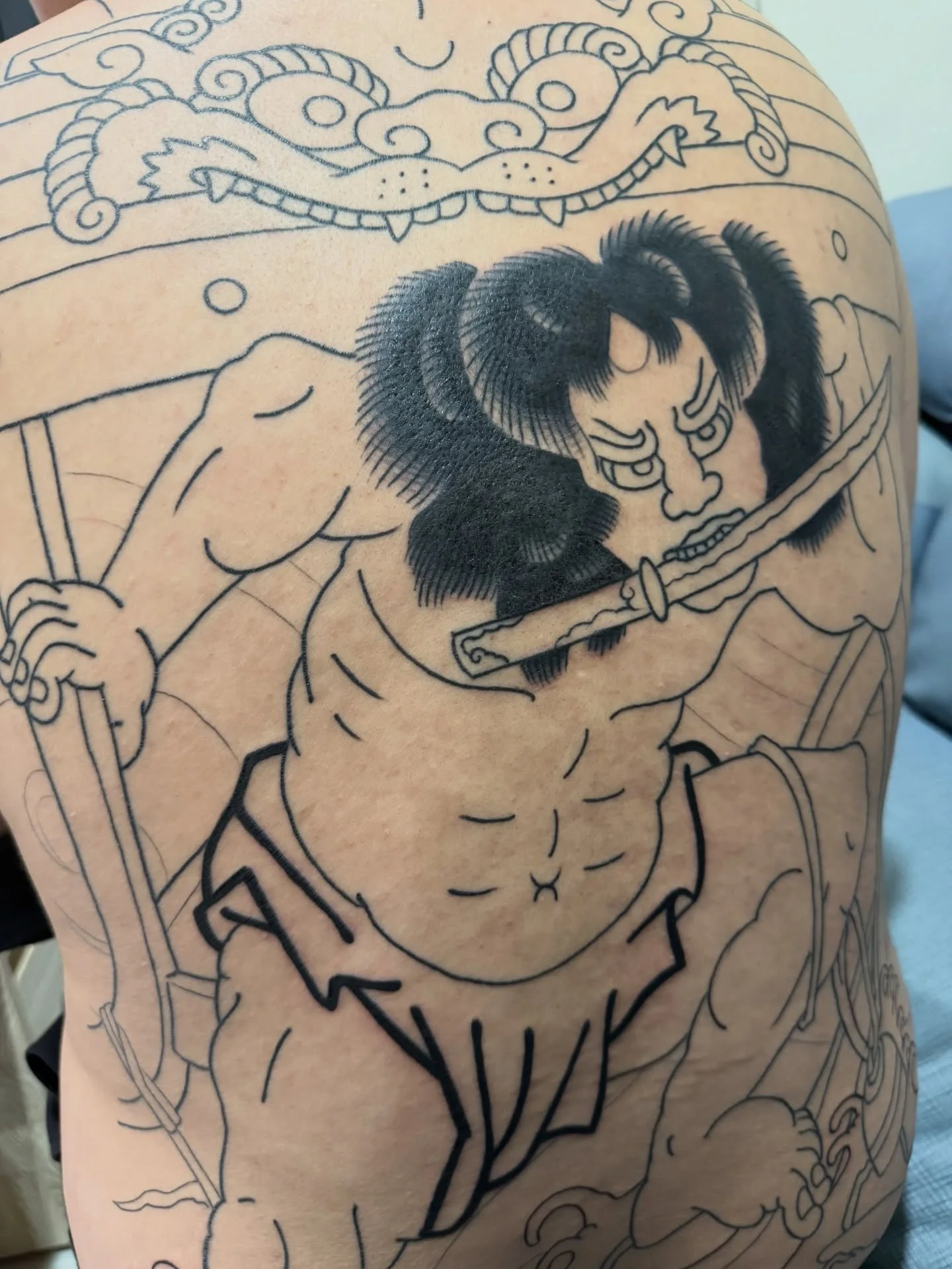 😇Time free to tattoo in Perth Western Australia! 😇 Dm to book - all styles - your ideas or mine! 

❤️🇹🇼February in Taiwan with @mochi_08_30_ ⛩️🧧
Thank you @bambootiq @jiadihsu and the team - @hao___0919 back piece at @prelude_tattoo @lusid_z 🪷?