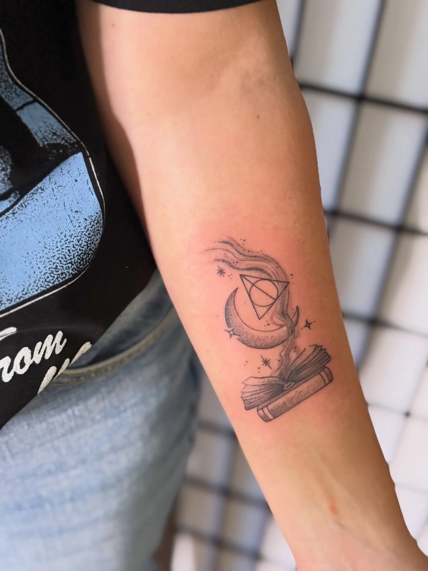 Some fine line works made by @williampjkitely @thetattshop 😇#finelineperth #perthtattoos #perthfinelinetattoo