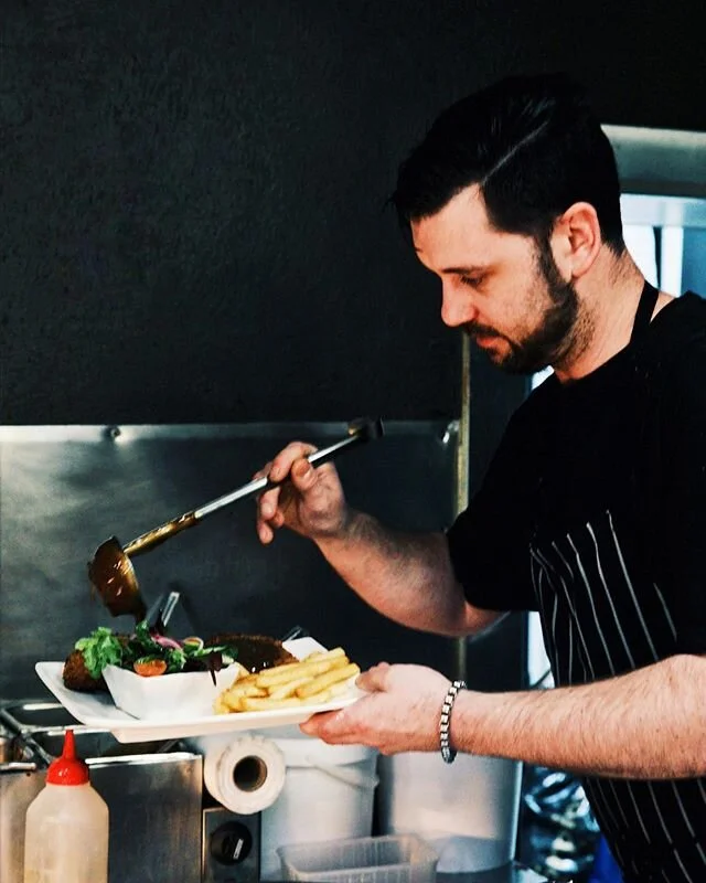 Tomorrow is $12 Schnitzel 🙌🏼 🐔Beef or chicken schnitzel with chips, salad and your choice of sauce. Tuesday lunch & dinner! * available with any purchase of drink 🐔#supportlocal #local #pub #theadelaideset #adelaide #schnitzel