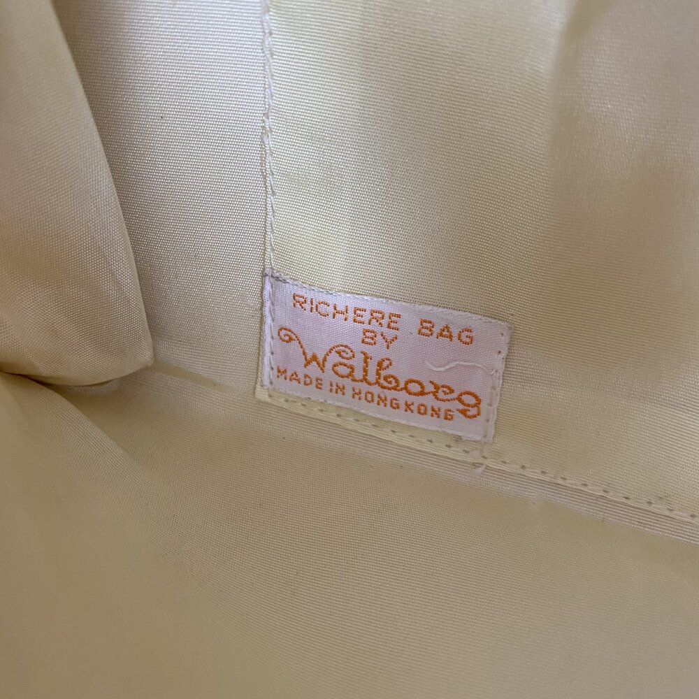 Vintage Richere Walborg Hong Kong White Beaded Hand Bag Purse
