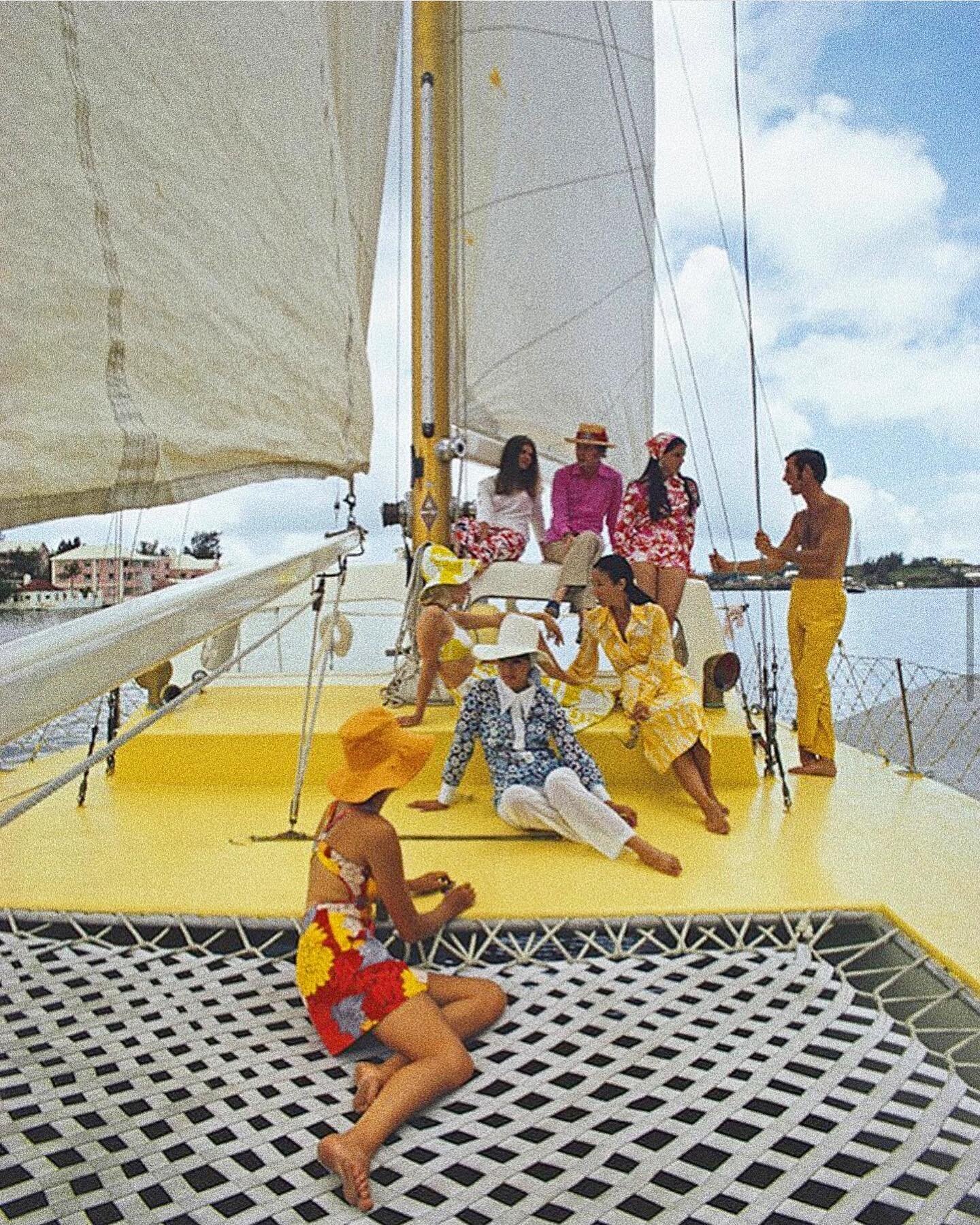 Party on a boat ✨ Bermuda, 1970 by Slim Aarons (getty images). Fun fact - this was the clothing brand Calypso&rsquo;s company boat 🌞
.
.
.
.
.
.
#vintageparty #slimaarons #vintagelifestyle #vintageshop #vintageinspo #shopvintage #vintageglamour #vin