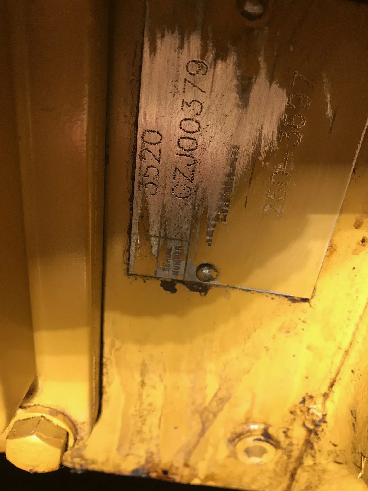 G3520 SN Tag (4).jpg