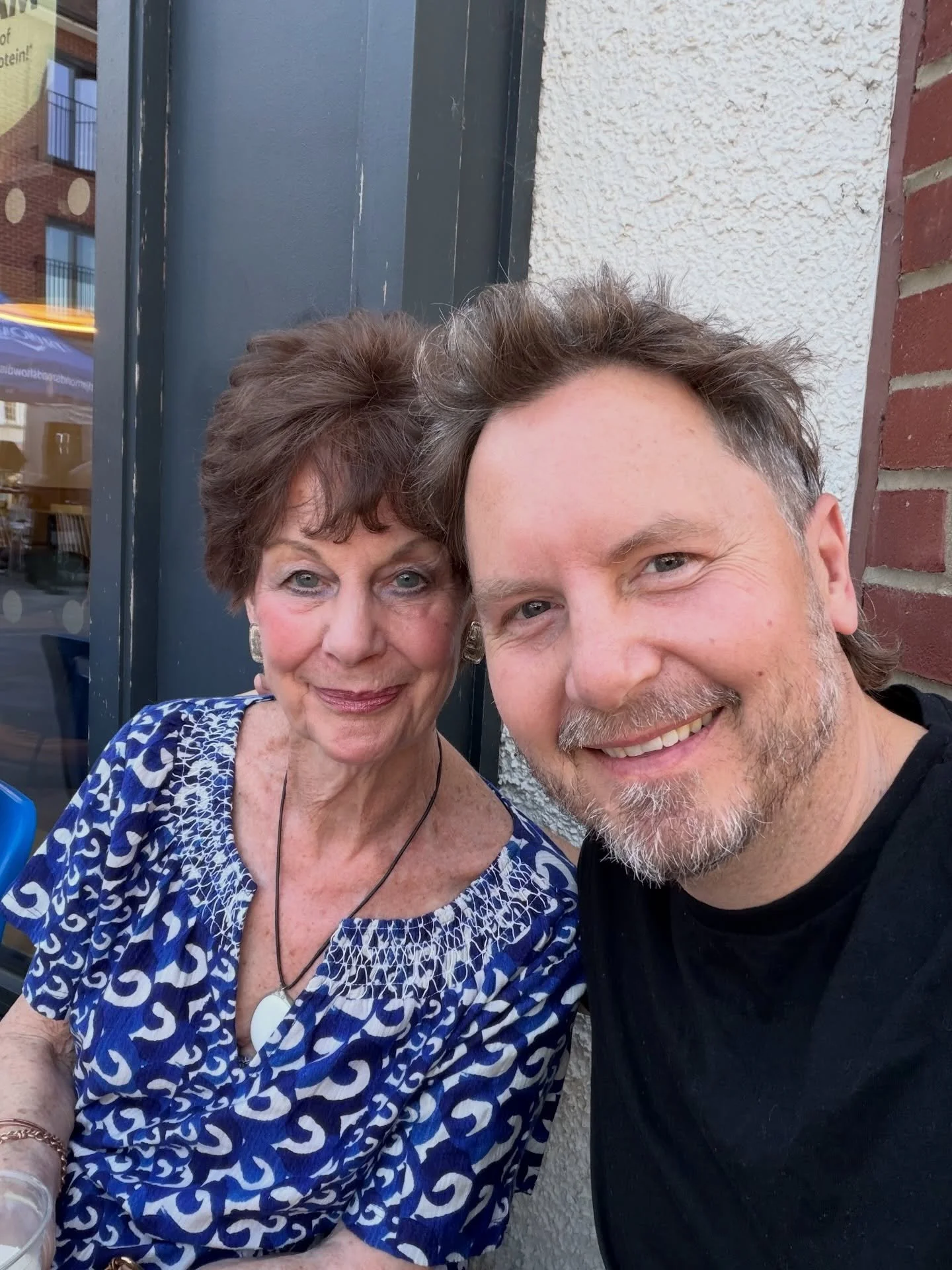 Congratulations to my little momma for bouncing back from an operation to remove a benign golf ball sized brain tumour about 6 weeks ago! Shes a tough one @judithnash67 so great to see you!