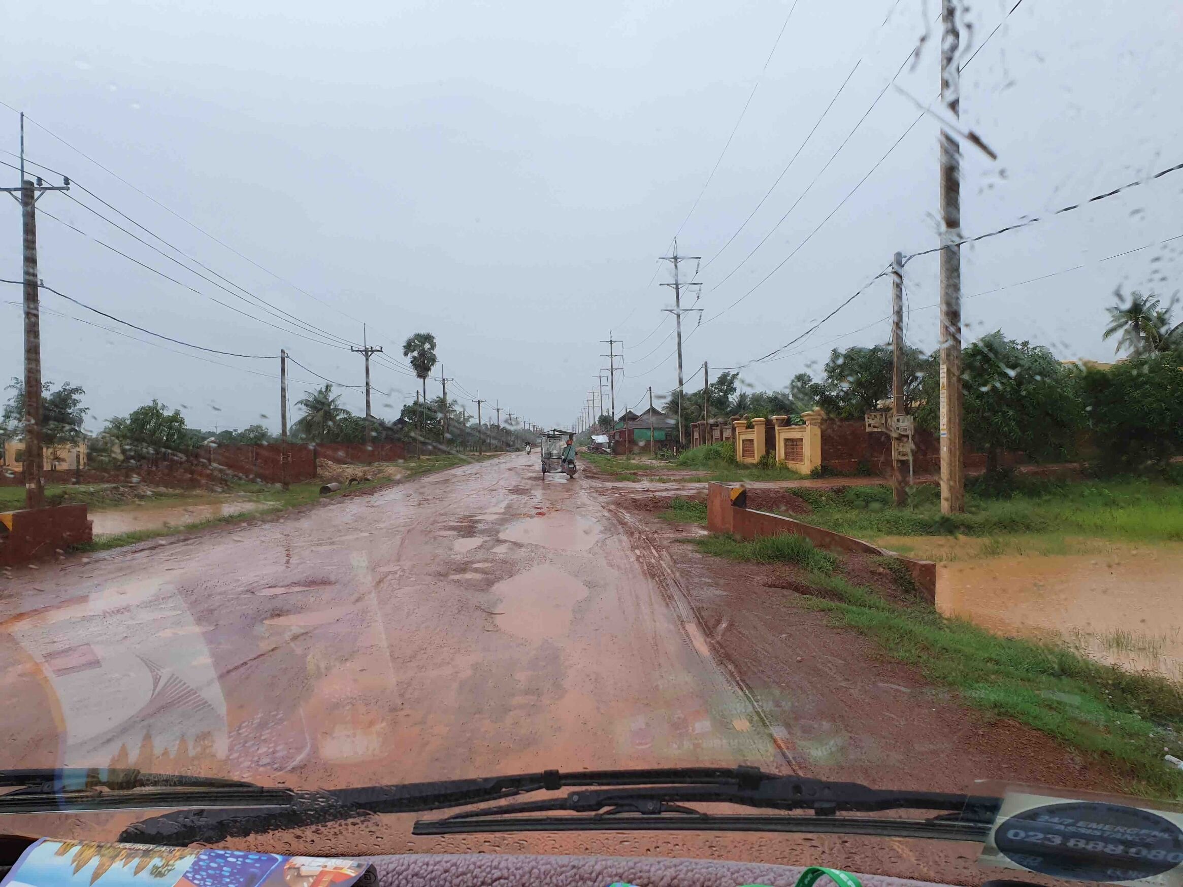 muddy-roads-cambodia-mount-waverley-rotary.jpg