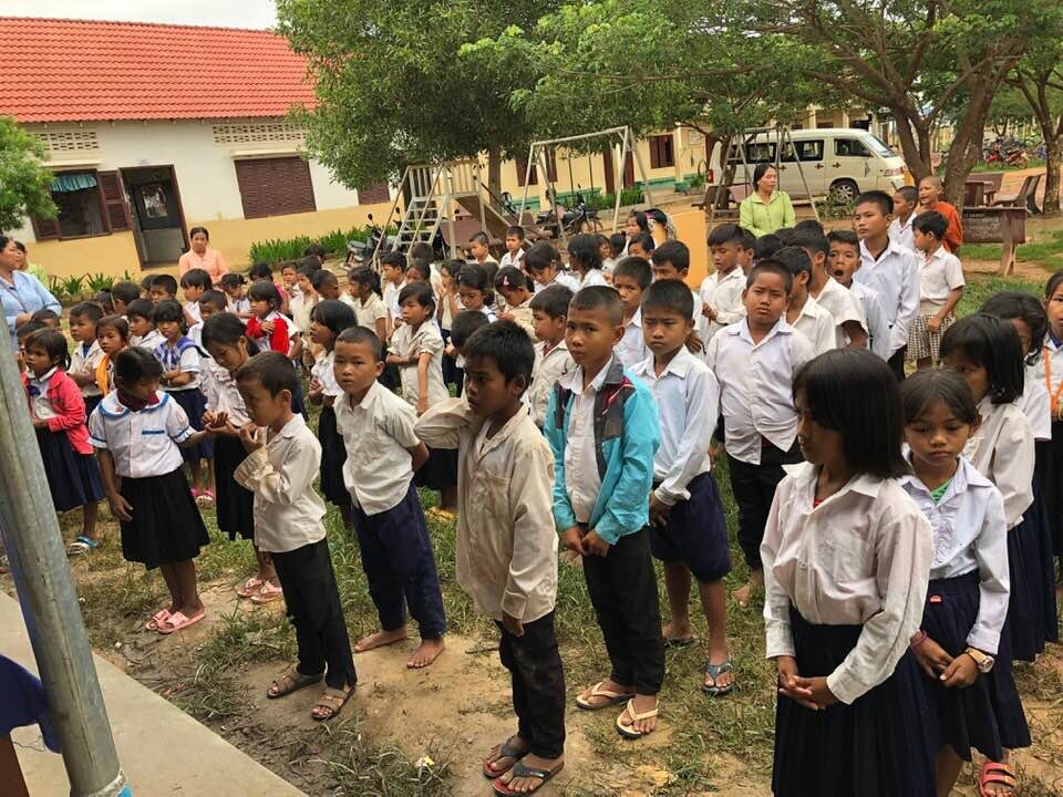 school-line-up-mount-waverley-rotary-cambodia.jpg