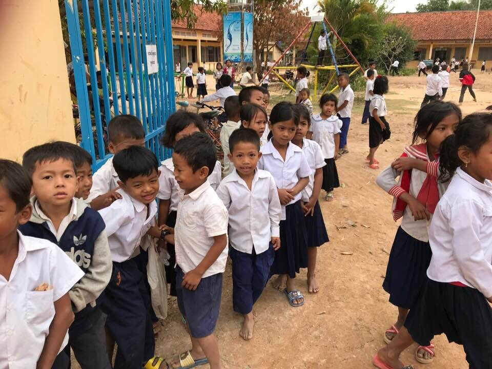 welcoming-siem-school-cambodia-mount-waverley-rotary.jpg