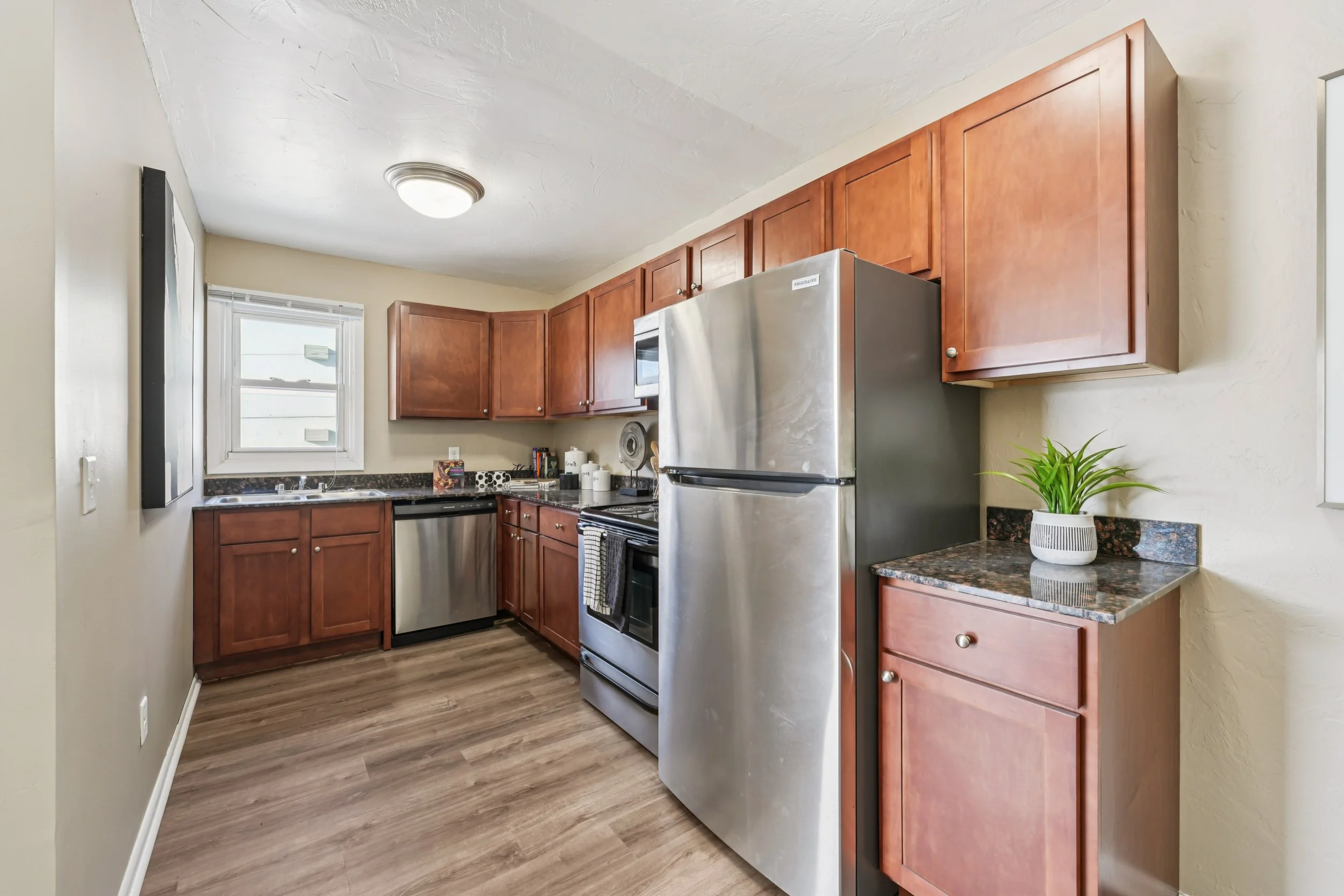 12-print-4531 W 36th 1_2 St Unit 20-S0801-012.jpg