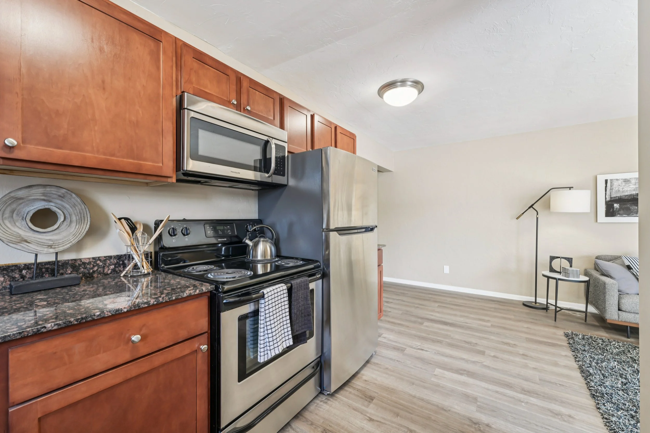 14-print-4531 W 36th 1_2 St Unit 20-S0801-014.jpg