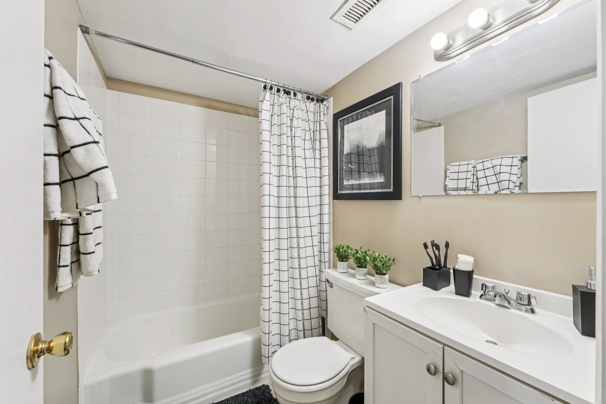 15-print-4531 W 36th 1_2 St Unit 20-S0801-015.jpg