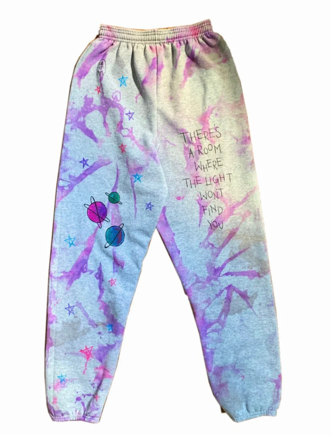 A look into the Creative and Unique World of Small Fashion Brands on Instagram 