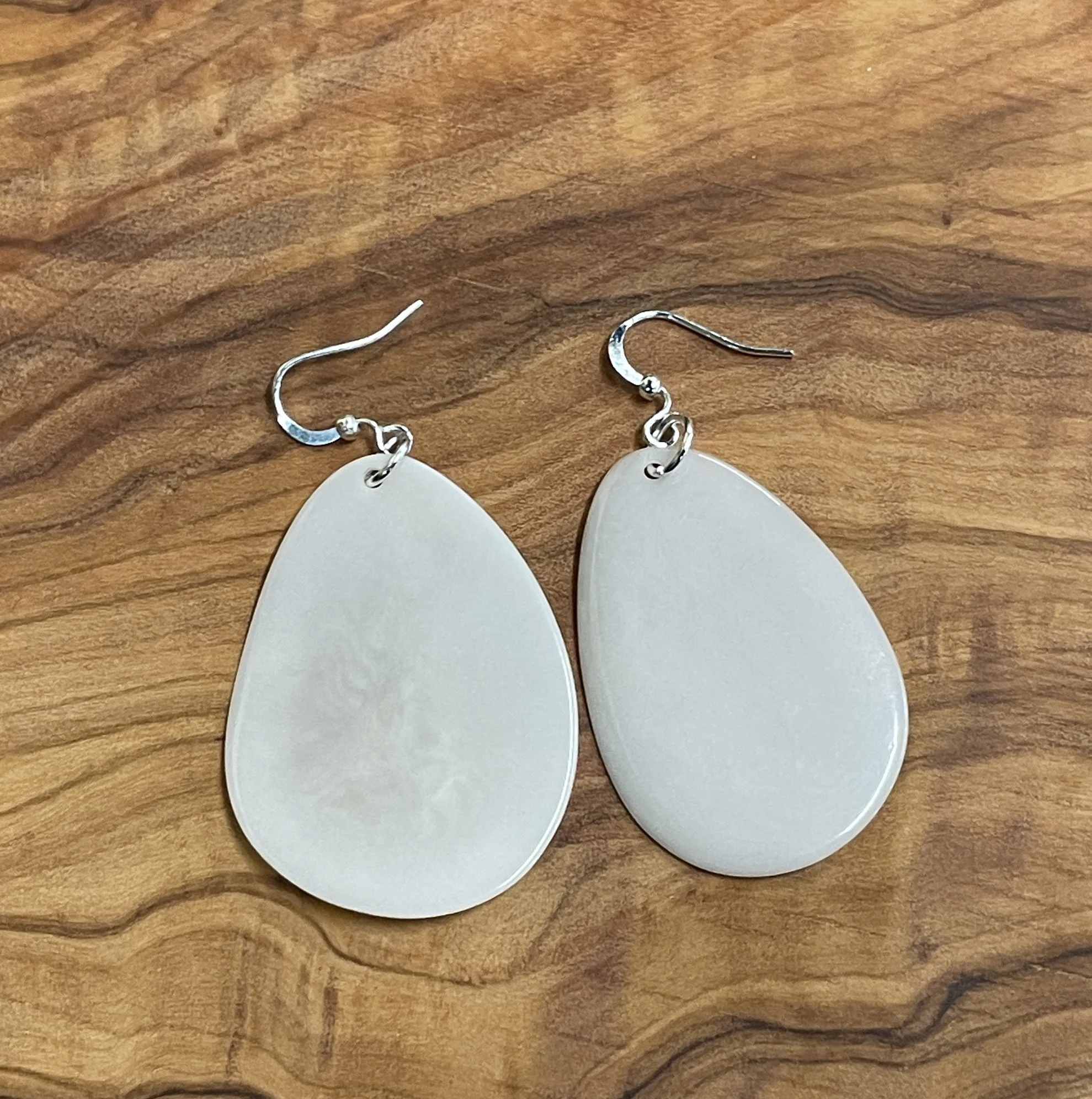 vegetable ivory 1 slice earrings ivory.JPG