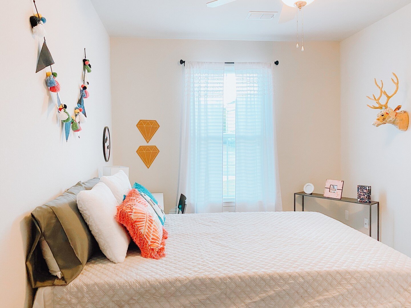 Luxury living within walking distance to Mississippi State Campus? Yes Please! 😍 Come to Helix today to find out about our amazing rates and limited promotions!