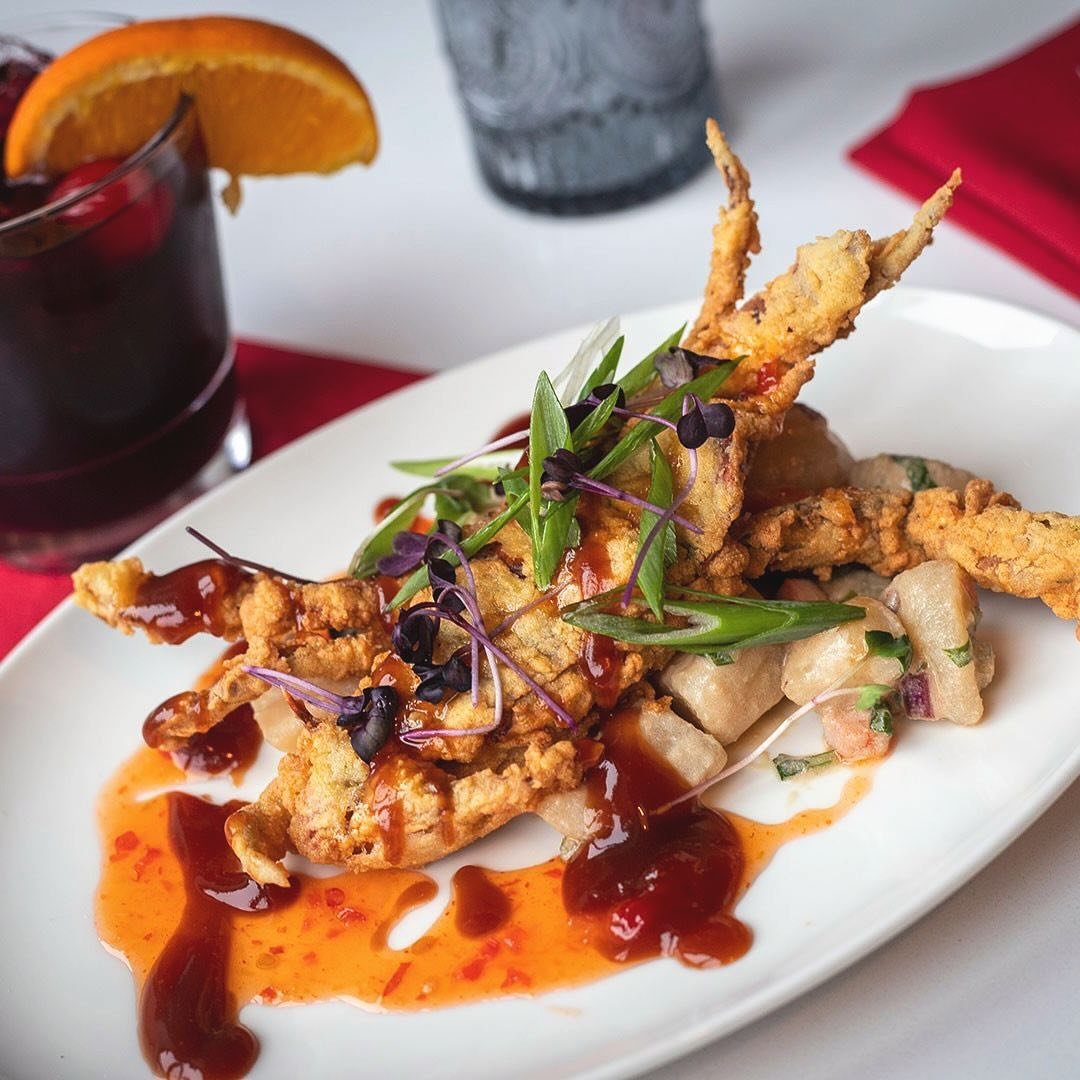 A chef special so tasty we had to run it at both locations 🦀⁠
⁠
FRIED SOFT SHELL CRAB⁠
gingery Asian potato salad, shaved scallion, house made tonkatsu sauce, sweet spicy chili glaze, greens⁠
⁠
Tonight in Worcester and Wellesley!