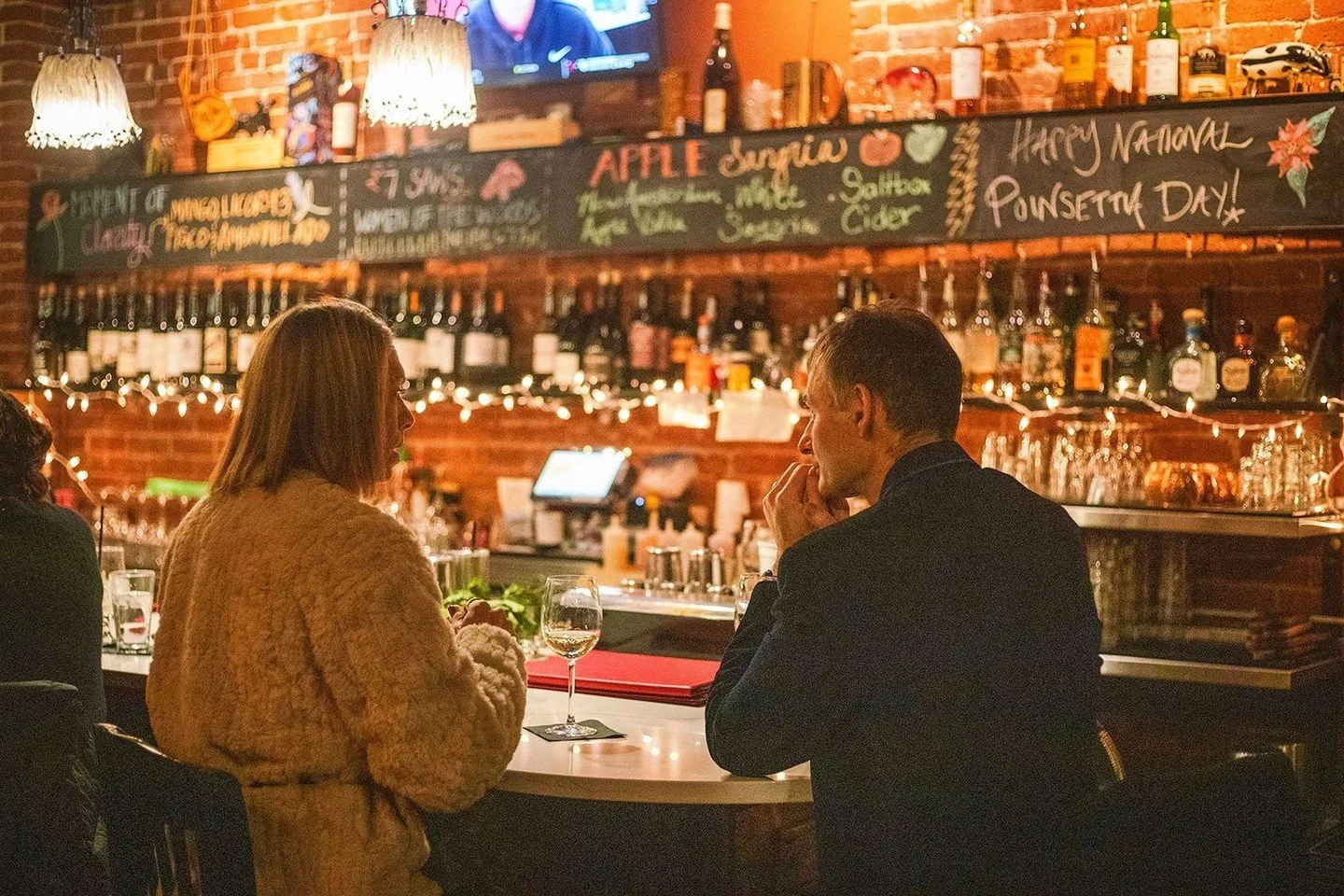 Open tonight in Worcester and Wellesley for everyone keeping the holiday celebrations going strong. Don't forget to make those New Year's reservations. Chef has some amazing specials planned for the night and tables are filling up fast!⁠
⁠
BOCADO NEW