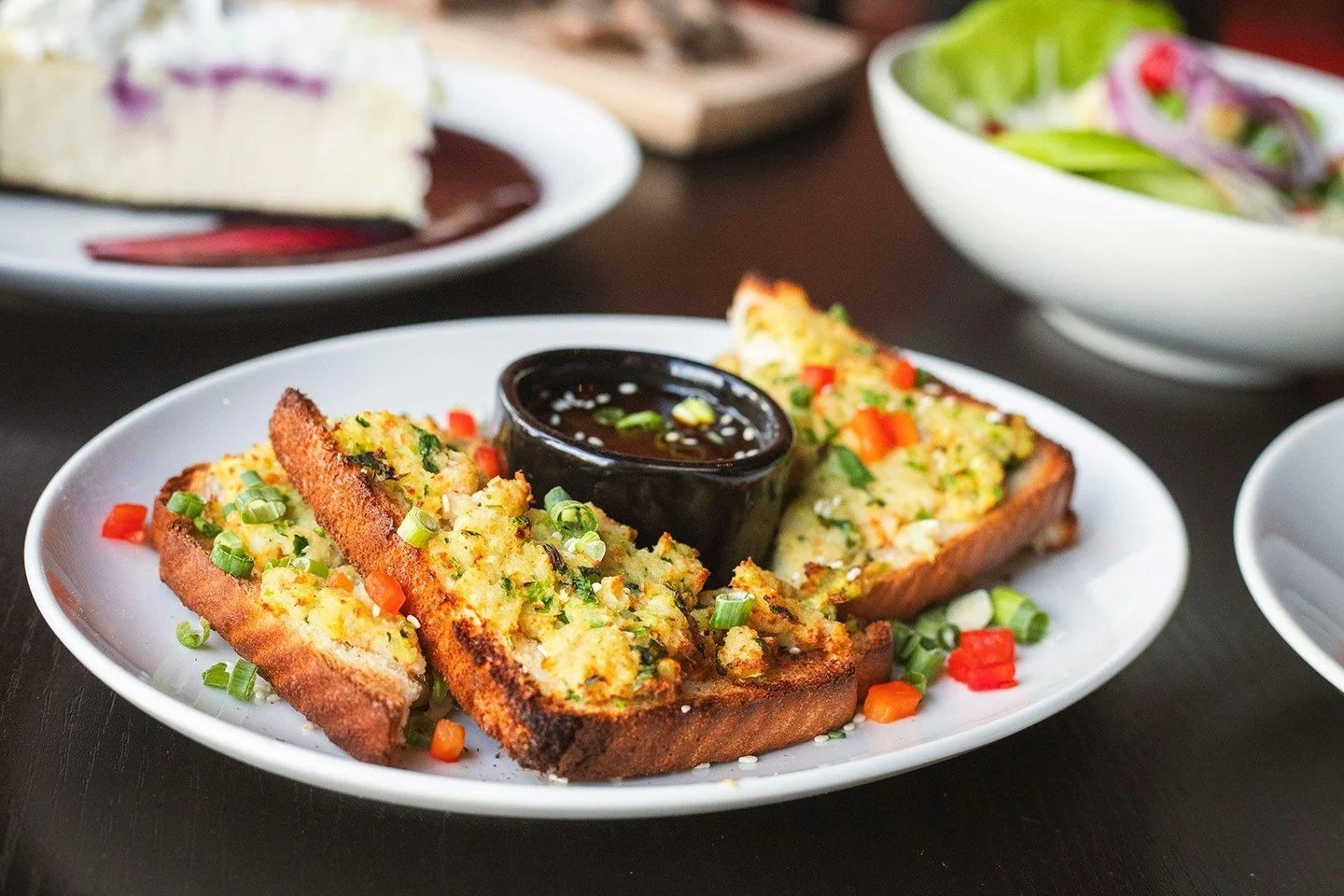 The only problem with shrimp toast? Sharing it 😋 Give yourself something to look forward to and book your table today!⁠
⁠
BAKED ASIAN SHRIMP TOAST⁠
ginger, garlic, cilantro, scallion, sweet &amp; spicy chili dipping sauce