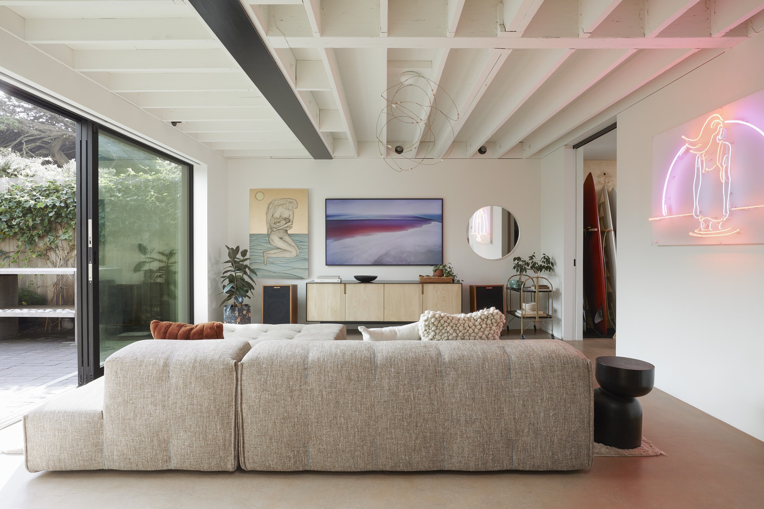  Architect:&nbsp; Red Dot Studio   Interiors:&nbsp; Saffron + Poe   Landscape:&nbsp; Edgelands Design   Photography:&nbsp; Margaret Austin  