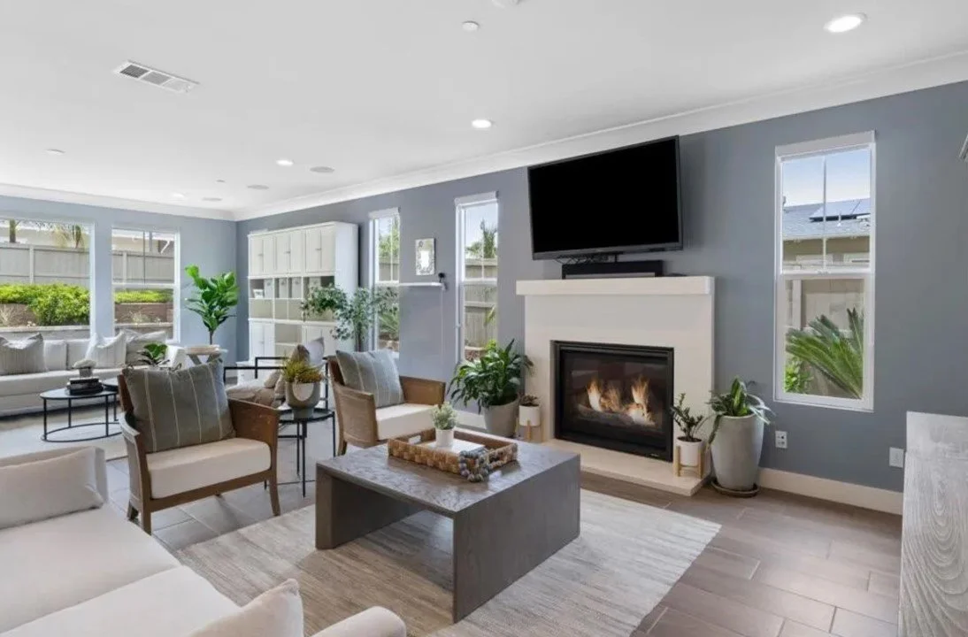 2887 Crest Drive Fireplace room 1.jpg
