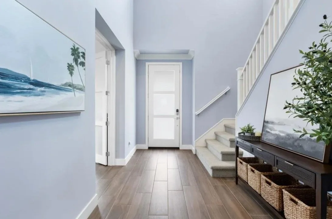 2887 Foyer 2.jpg