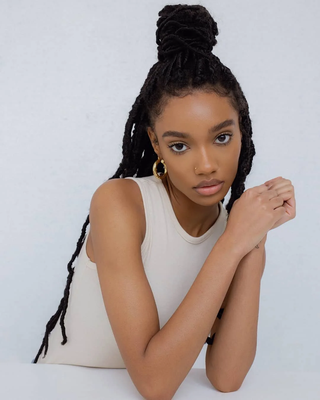 #model casey @y2kccc #agency @arraymodels 🤍 
.
.
.
#editorialshoot #photoshootday #modelphotoshoot #agencymodels #portraitphotoshoot #outfitinspirations #closeupphotography #shootday #shootlife