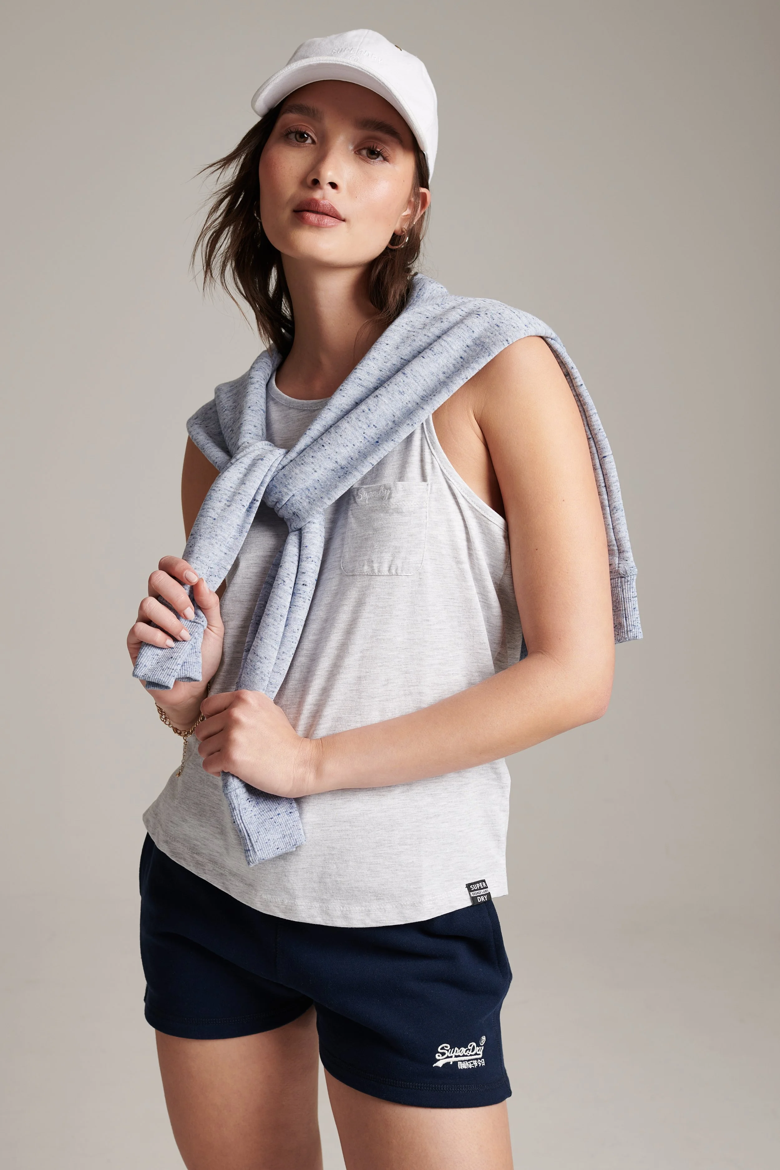 BM47-SS22-Outlets-OW-W-LOOK7-00058.jpg