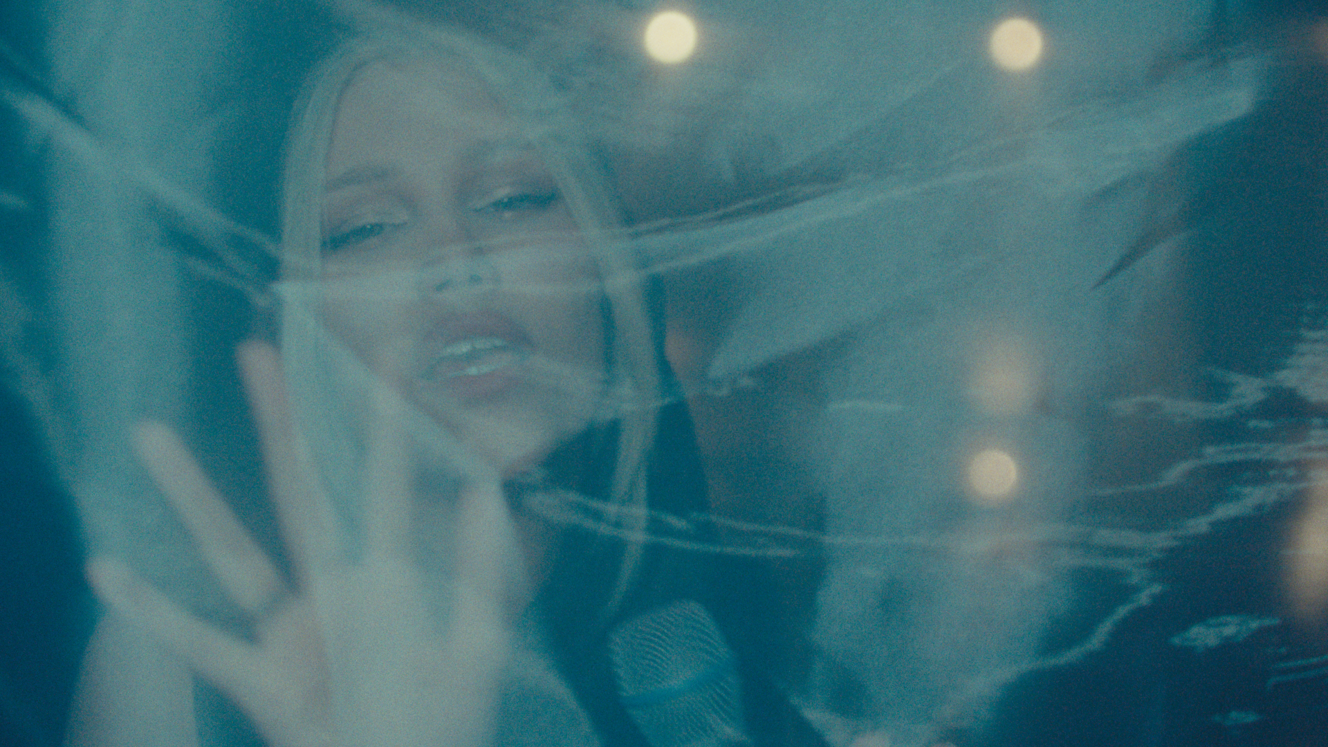  Vier.Live with Grace VanderWaal - Contact for Link 