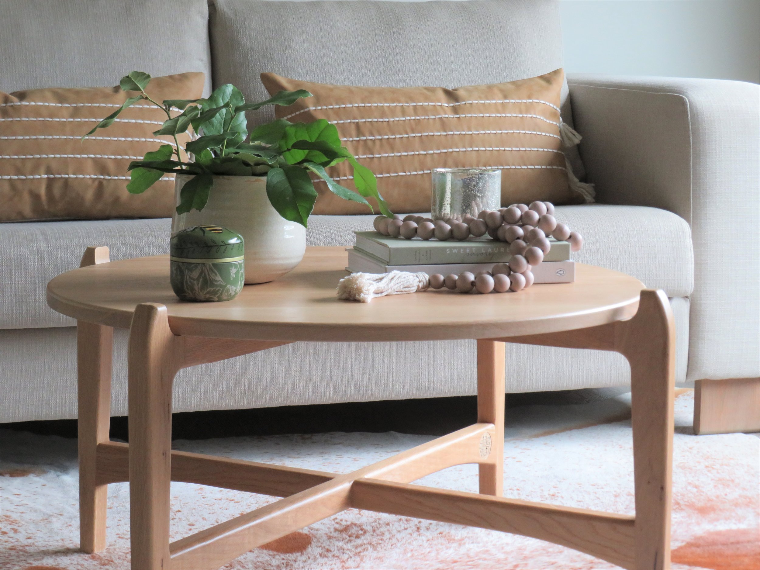 solid-oak-coffeetable.JPG